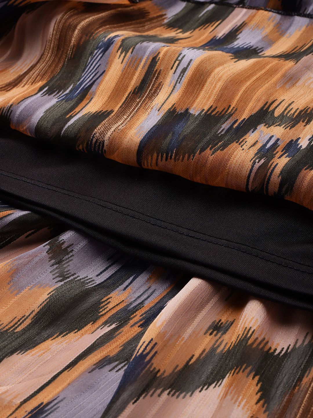 DressBerry Printed Tiered A-Line Midi Dress - Image 6