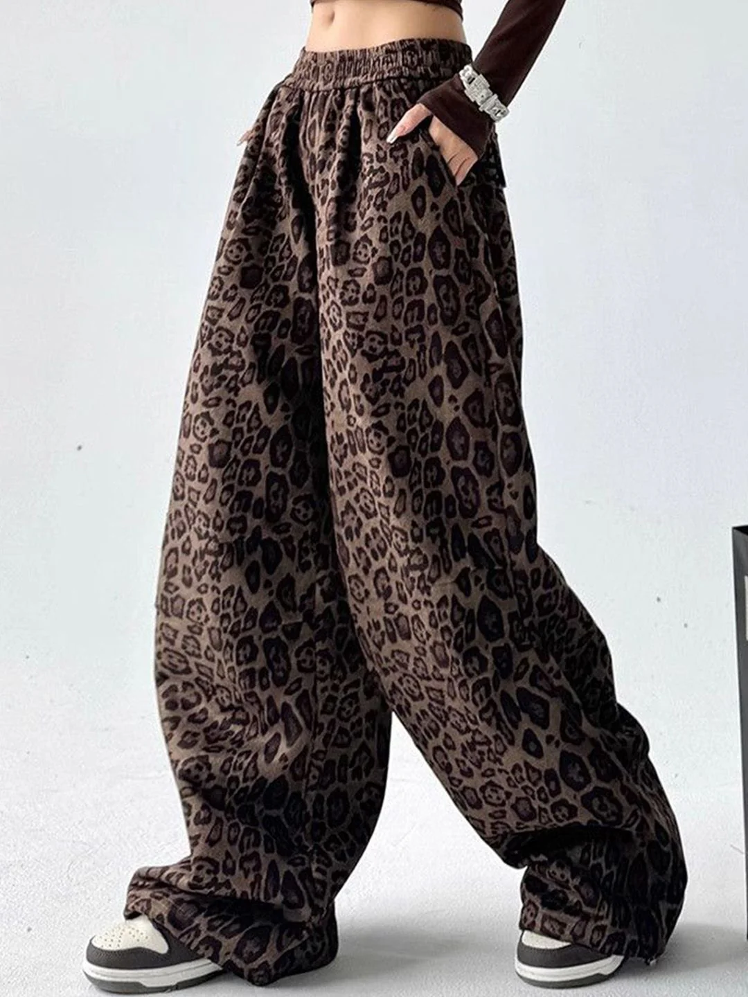 DressBerry Women Animal Printed Parallel Trousers - Image 2
