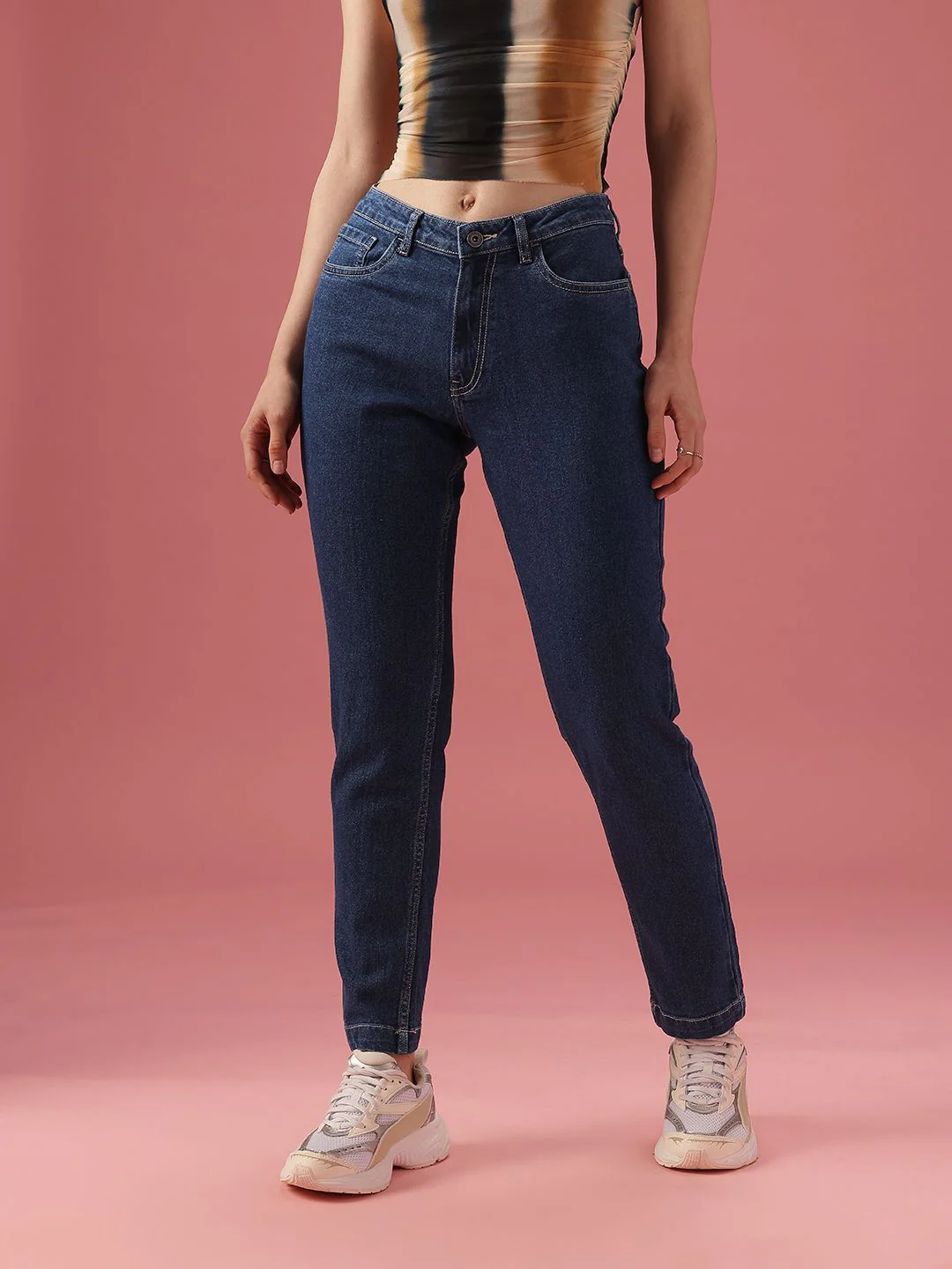DressBerry Women Boyfriend Fit High-Rise Light Fade Stretchable Jeans - Image 2