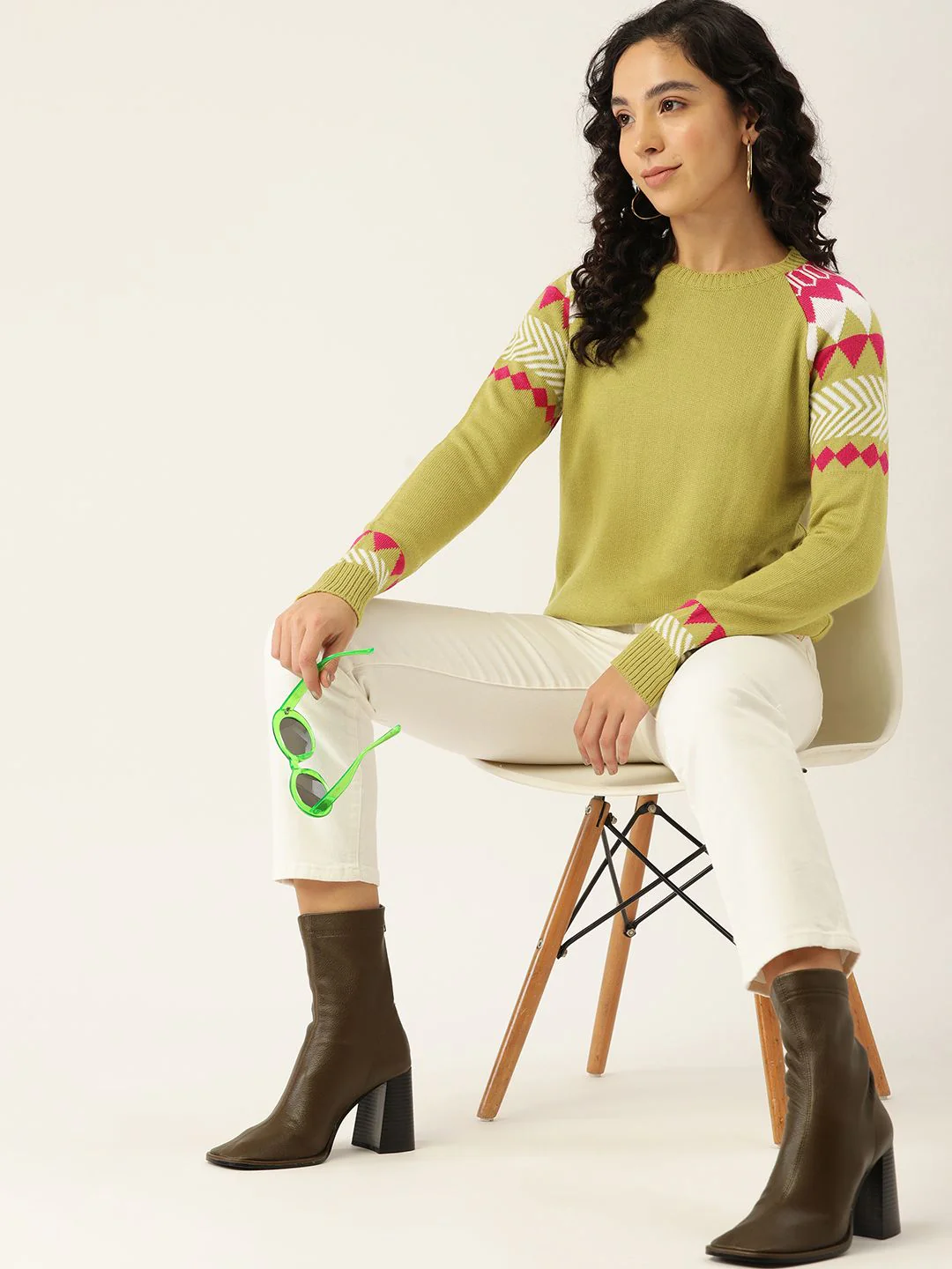 DressBerry Women Green & Magenta Solid Pullover - Image 4