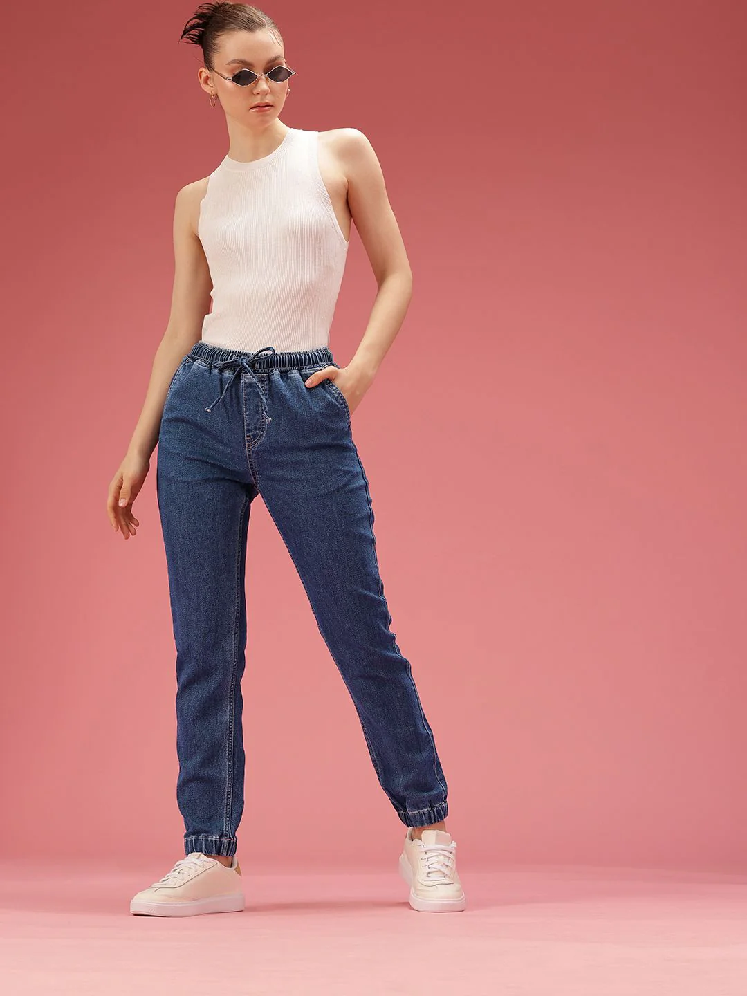 DressBerry Women High-Rise Light Fade Stretchable Jogger - Image 4