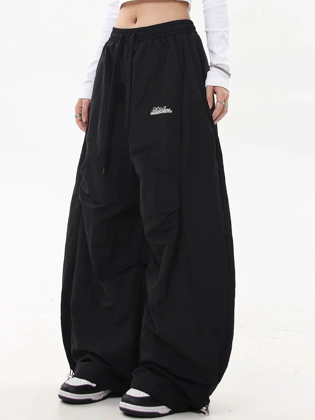DressBerry Women Low-Rise Loose Fit Wide Leg Trousers - Image 5