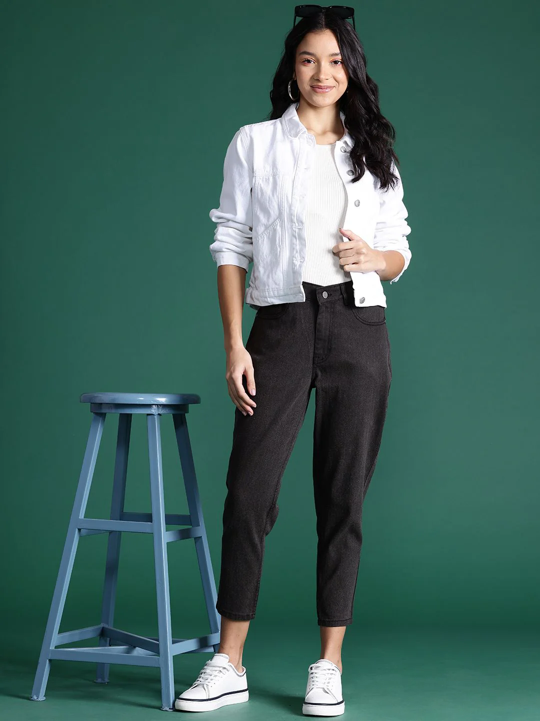 DressBerry Women Mom Fit Stretchable Jeans - Image 5