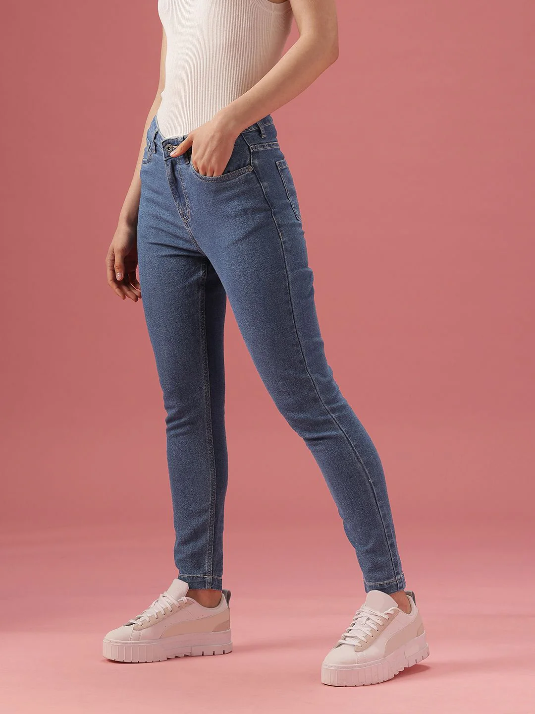 DressBerry Women Skinny Fit High-Rise Light Fade Stretchable Jeans - Image 3