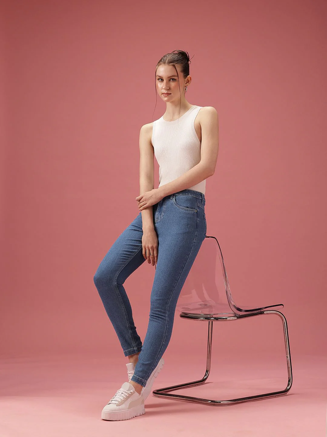 DressBerry Women Skinny Fit High-Rise Light Fade Stretchable Jeans - Image 4