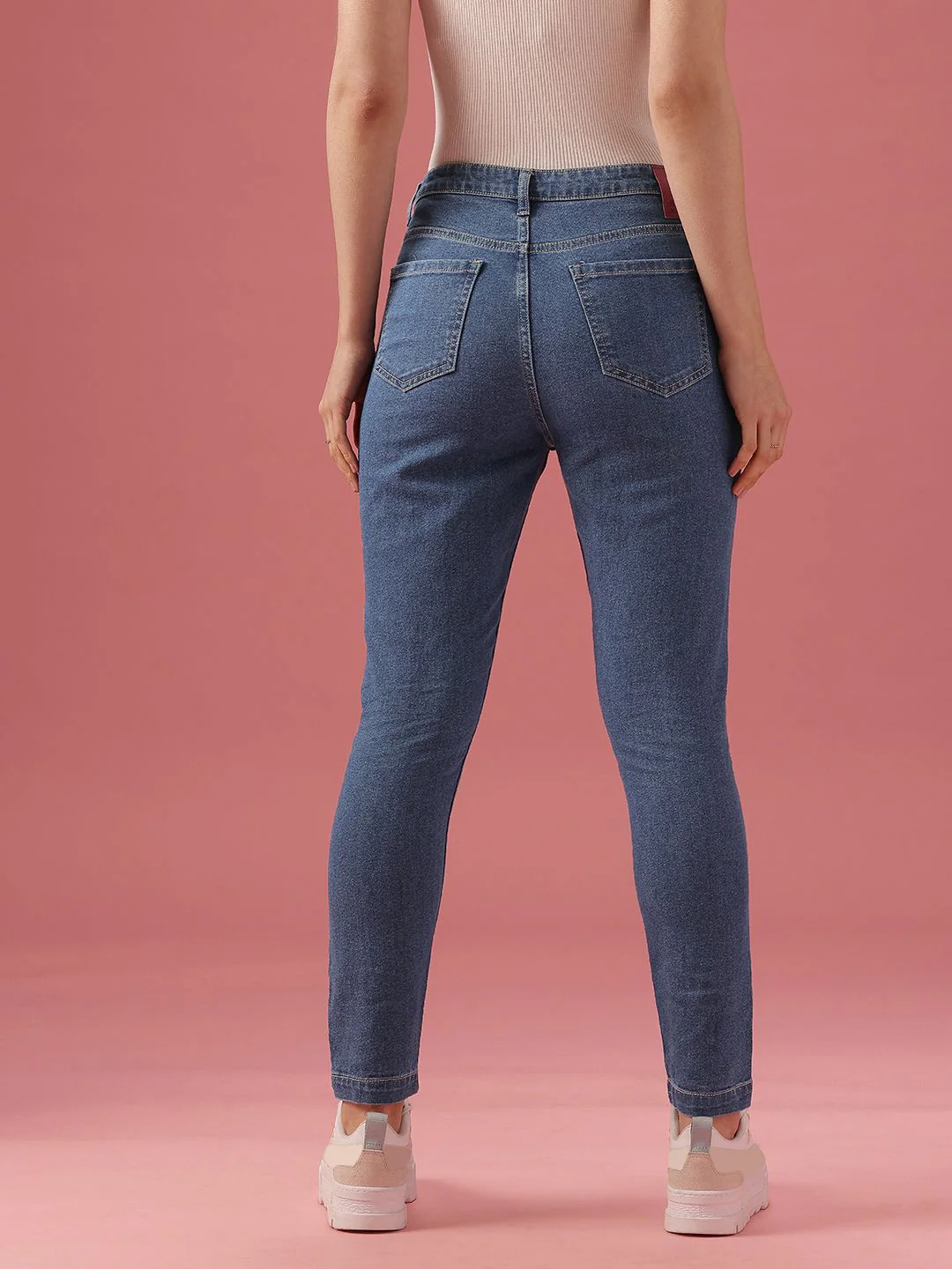 DressBerry Women Skinny Fit High-Rise Light Fade Stretchable Jeans - Image 5