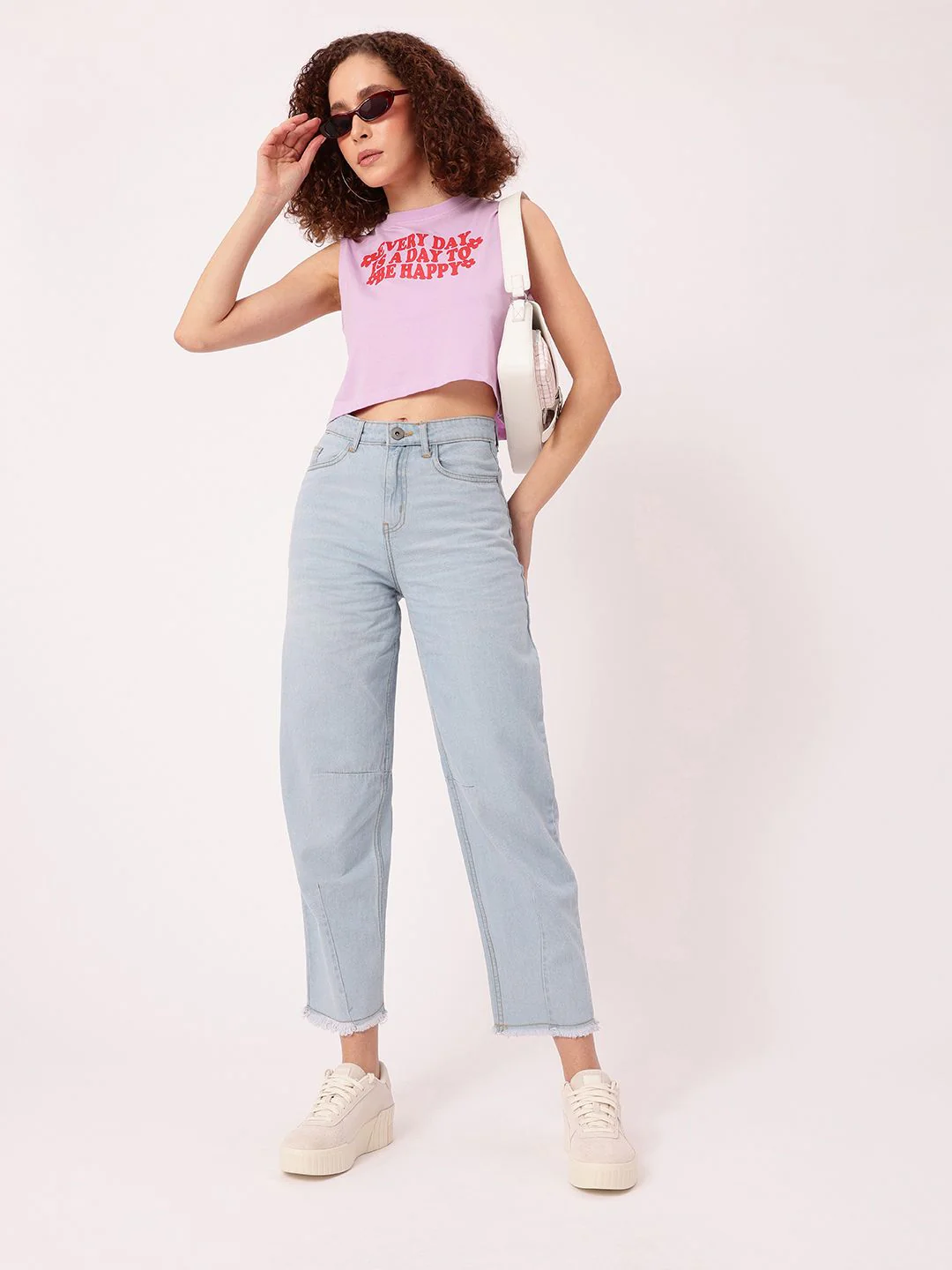 DressBerry Women Soft Vibe Slouchy Fit Light Fade Frayed Jeans - Image 6