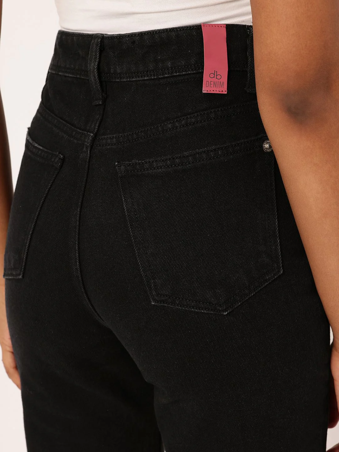 DressBerry Women Street Classic High Rise Straight Fit Jeans - Image 7