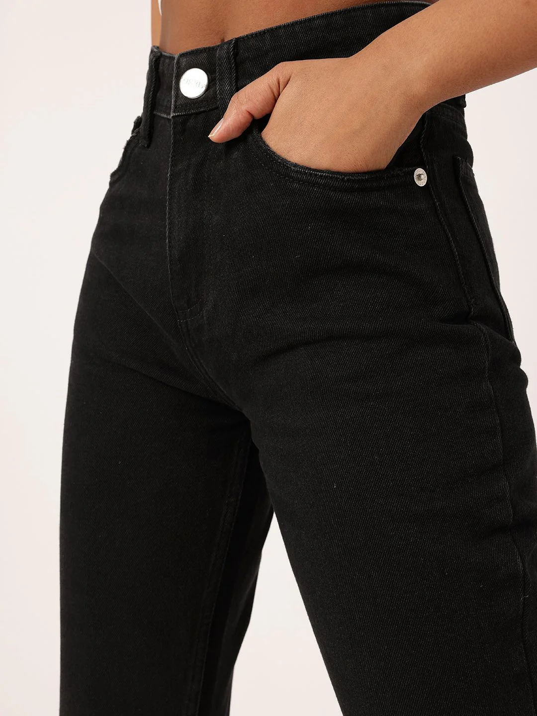 DressBerry Women Street Cool Straight Fit Jeans - Image 3