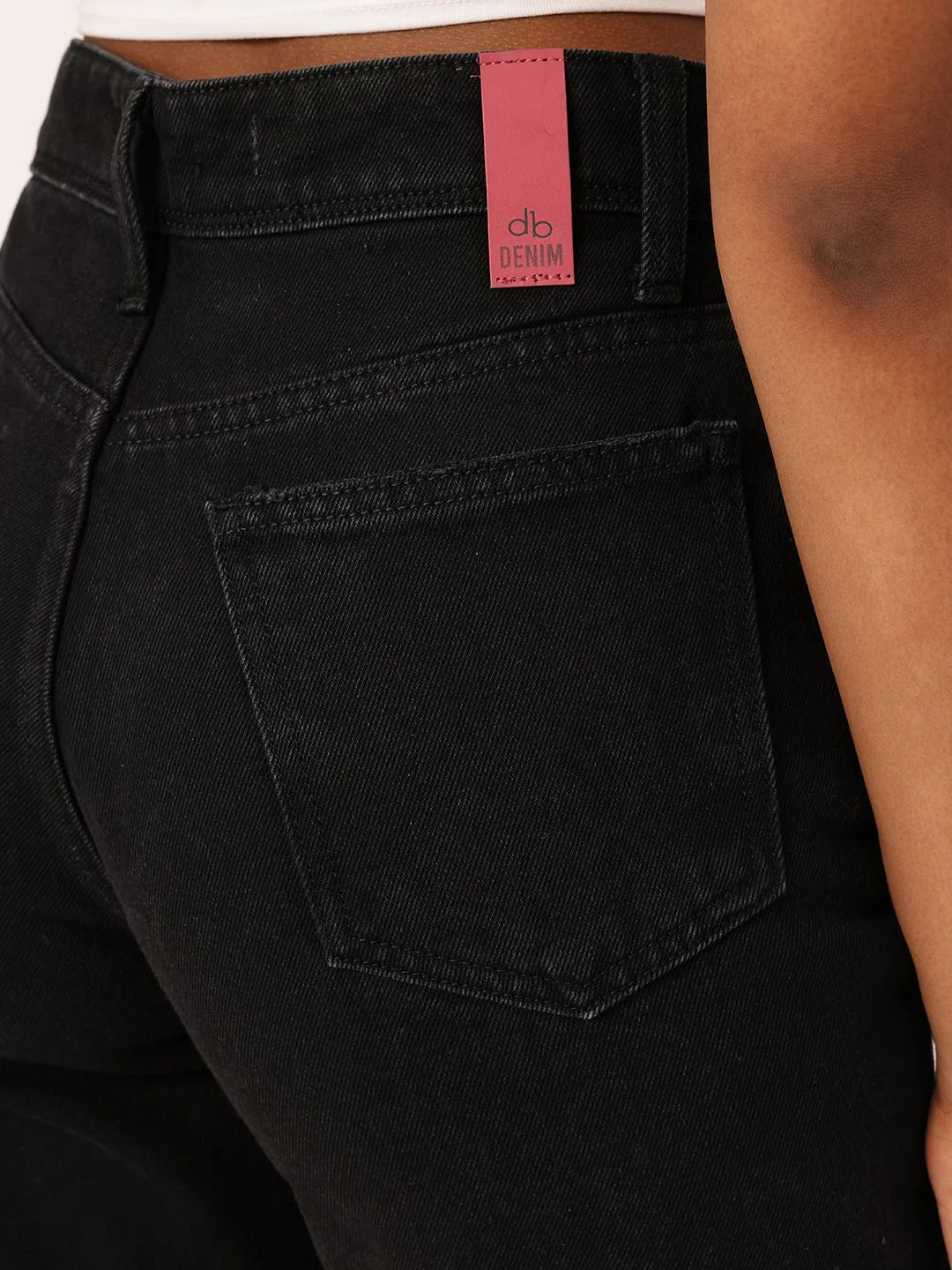 DressBerry Women Street Cool Straight Fit Jeans - Image 7