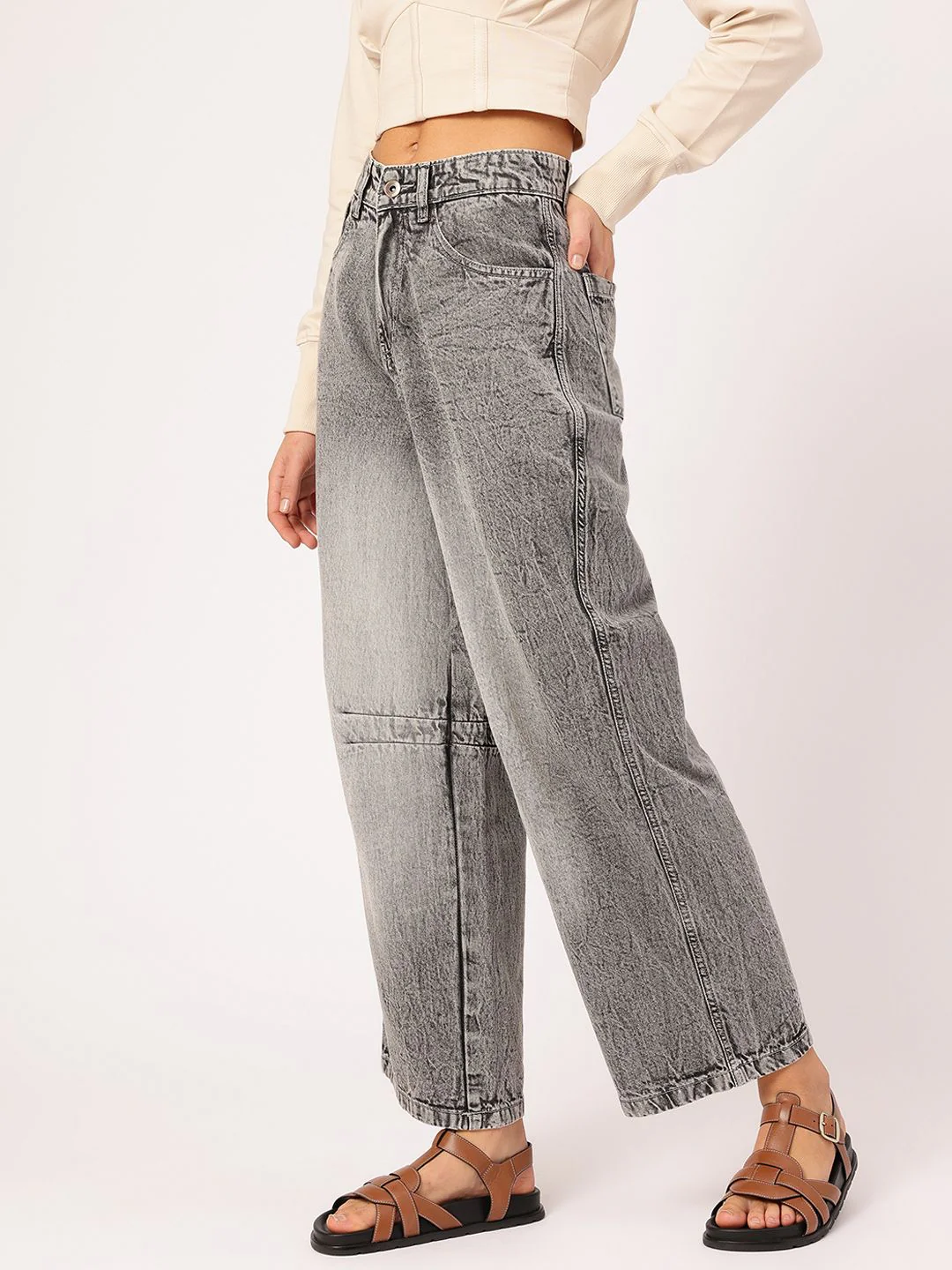 DressBerry Women Timeless Threads Faded Baggy jeans - Image 3