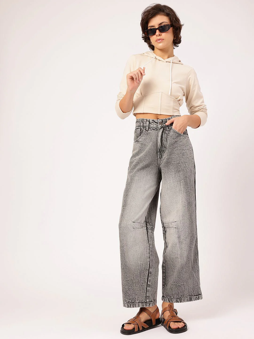 DressBerry Women Timeless Threads Faded Baggy jeans - Image 6