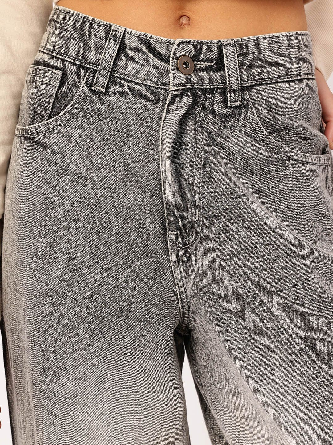 DressBerry Women Timeless Threads Faded Baggy jeans - Image 7