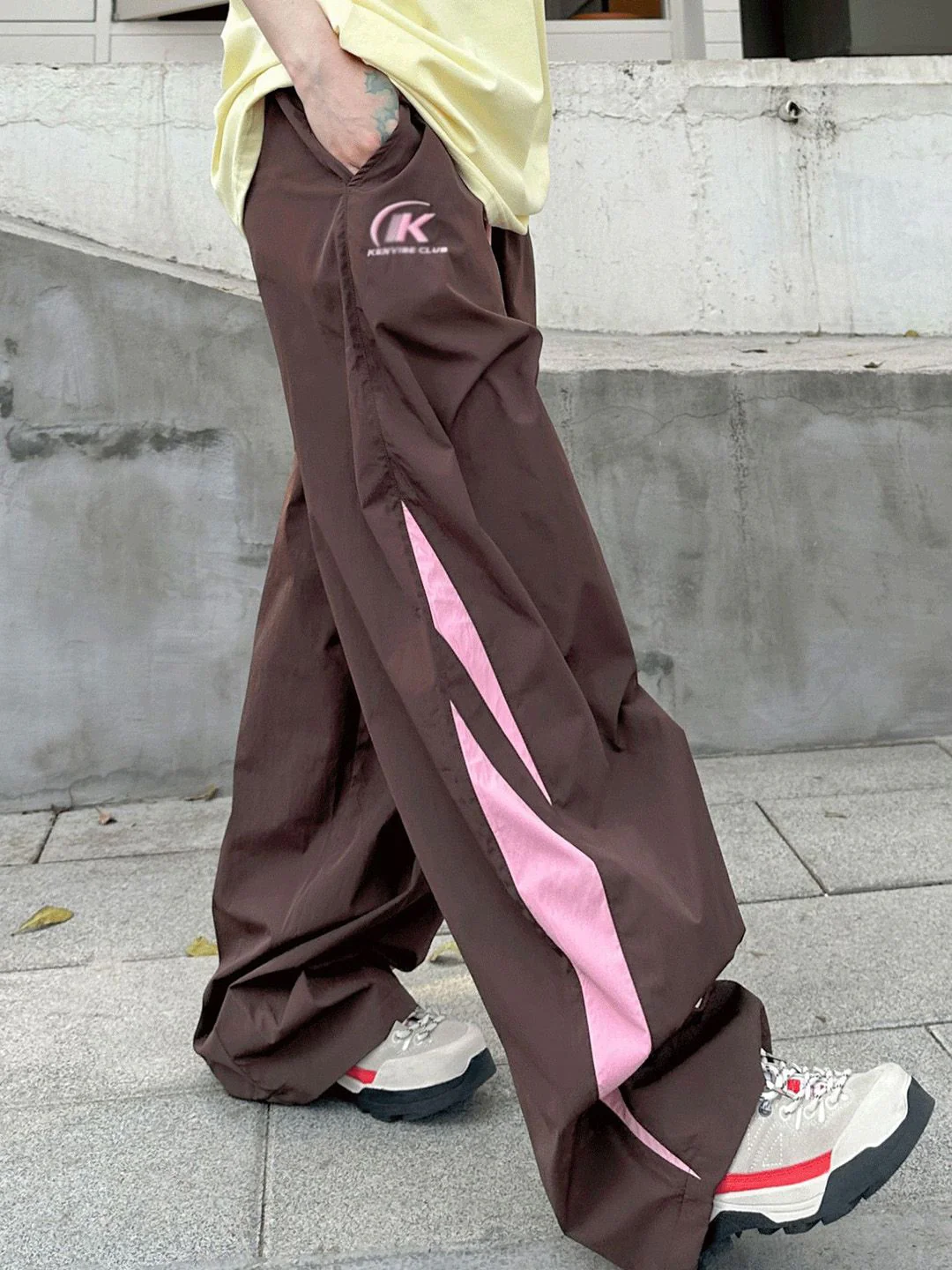 DressBerry Women Trousers - Image 2
