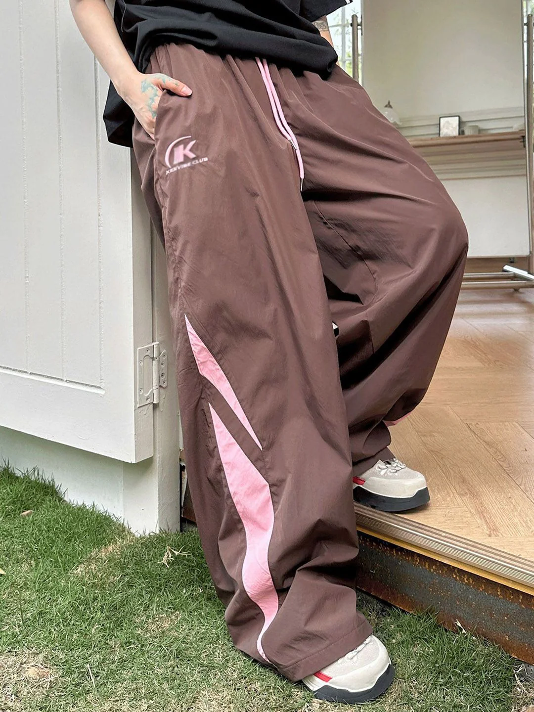 DressBerry Women Trousers - Image 4