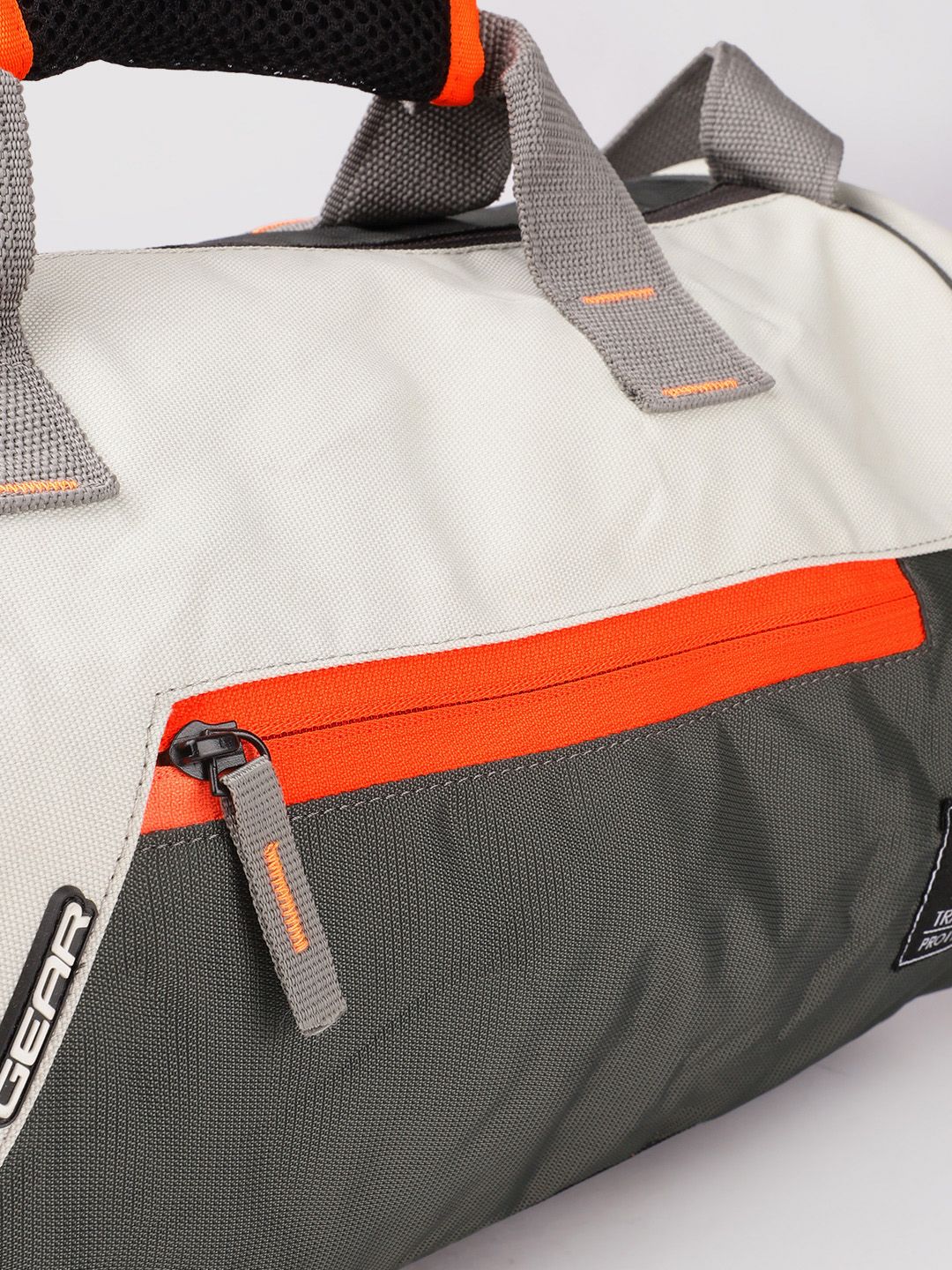 Gear Colourblocked Duffel Bag -  28.7 L - Image 6