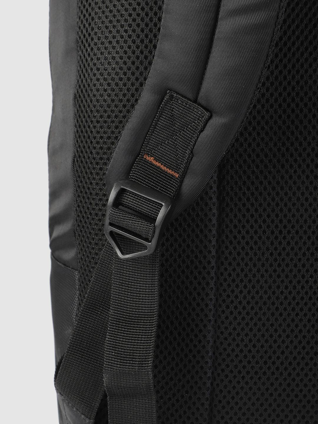 Gear Unisex Black Solid Backpack - Image 4