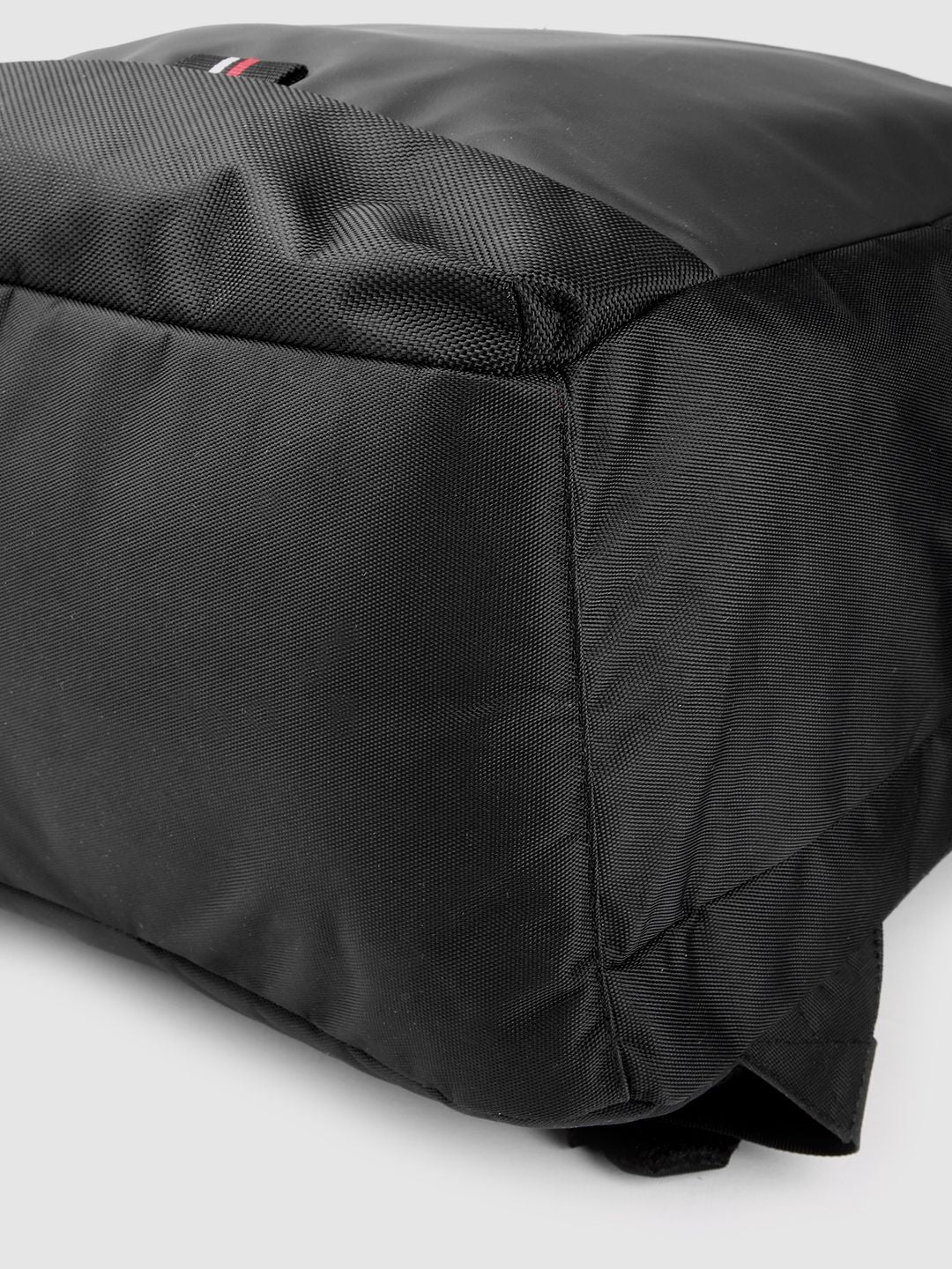 Gear Unisex Brand Logo Detail Medium-Sized Backpack 37L - Image 7