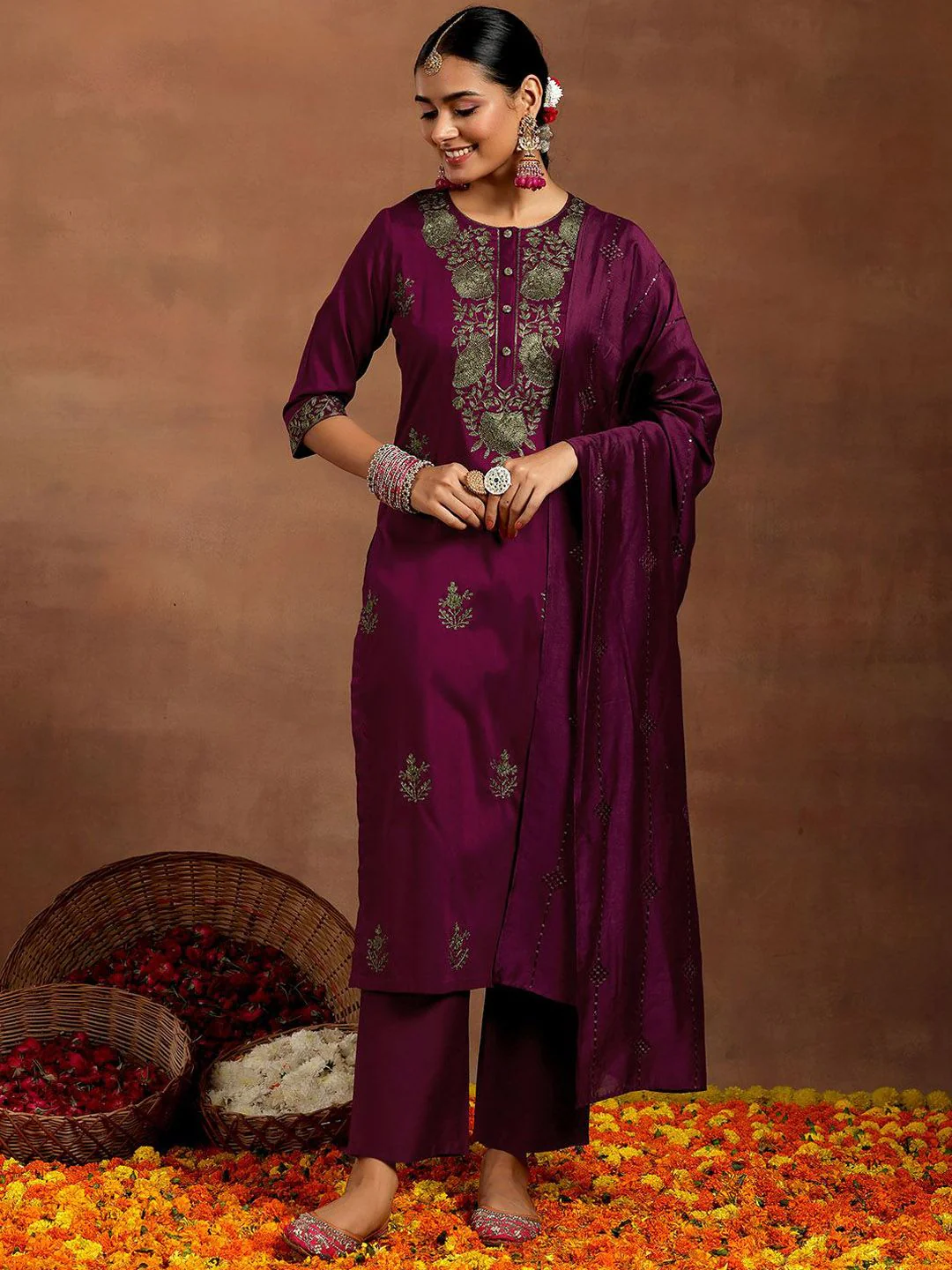 Gerua By Libas Floral Embroidered Thread Work Straight Kurta With Trousers & Dupatta - Image 6