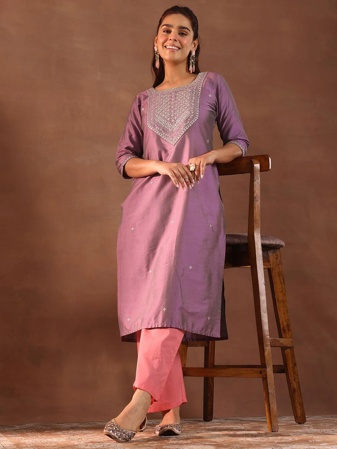 Gerua By Libas Women Floral Embroidered Round Neck Silk Straight Kurta