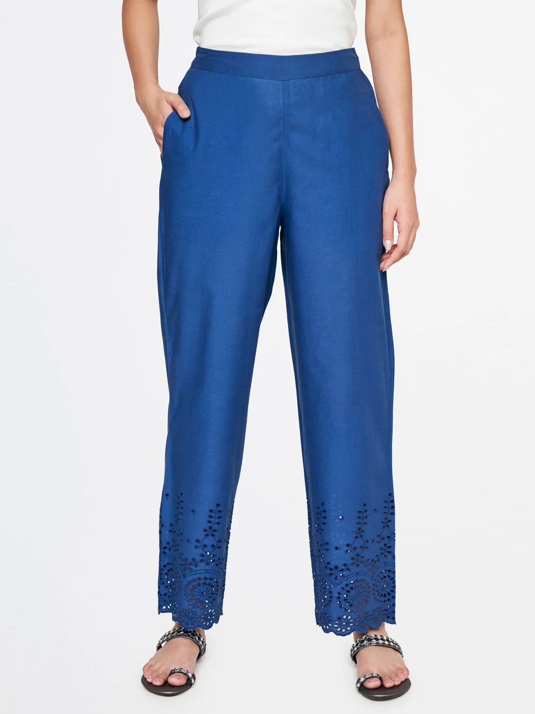 Global Desi Women Mid-Rise Straight Fit Trousers