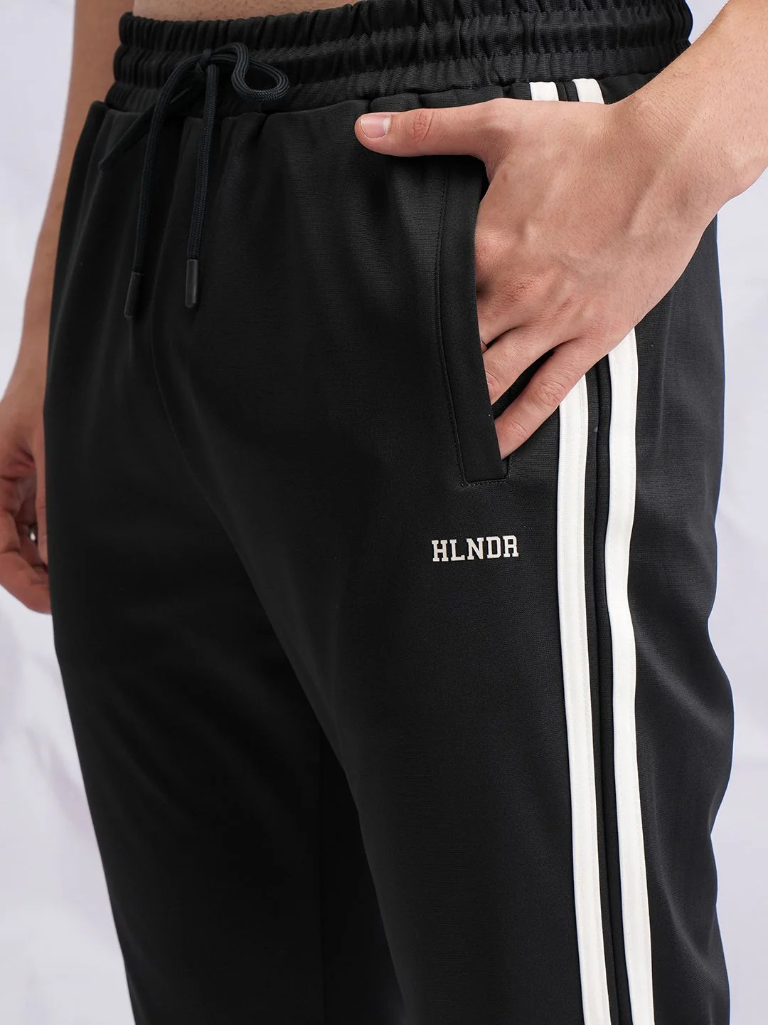 HIGHLANDER High Neck Long Sleeves Sweatshirt & Trousers - Image 3