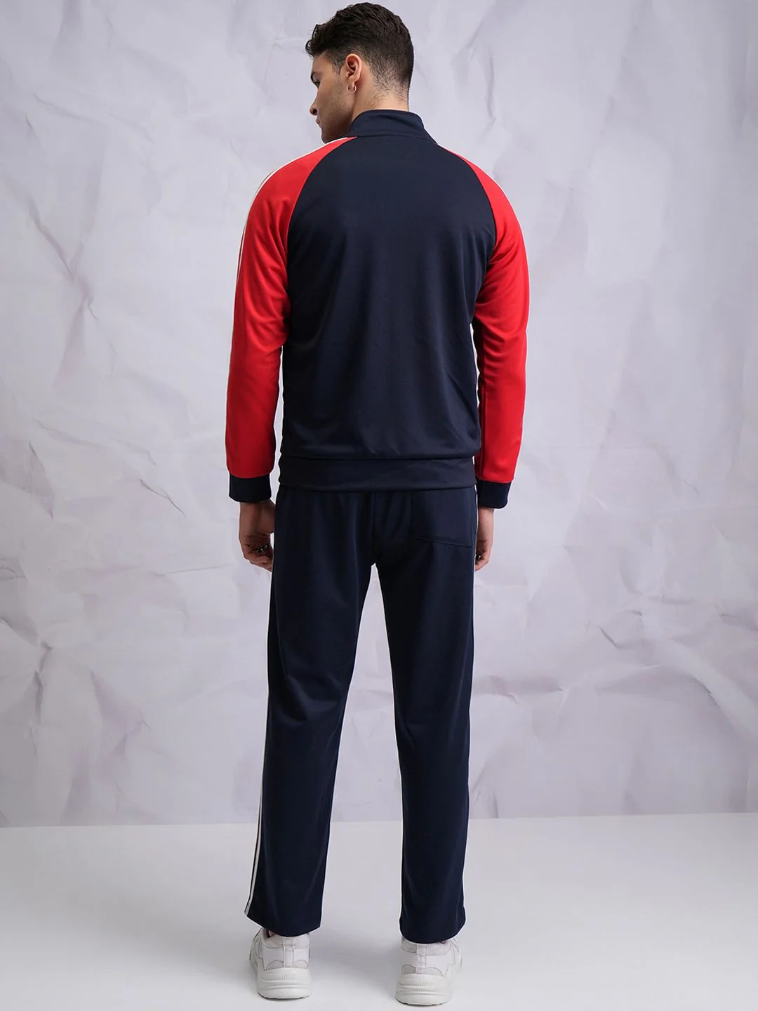 HIGHLANDER High Neck Sweatshirt & Trouser - Image 4