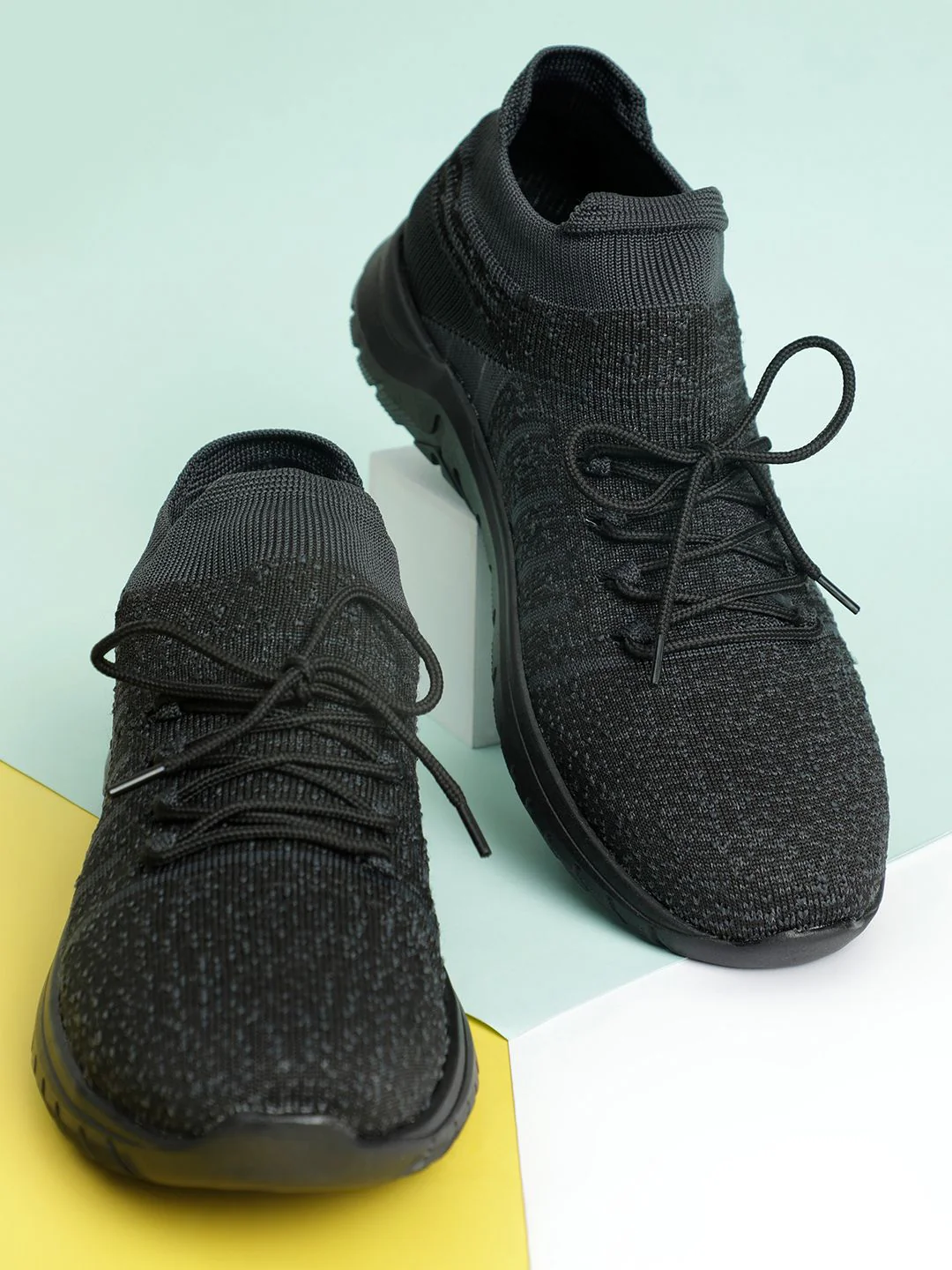 Highlander Men Anti Skid Lightweight Athleisure Sneaker