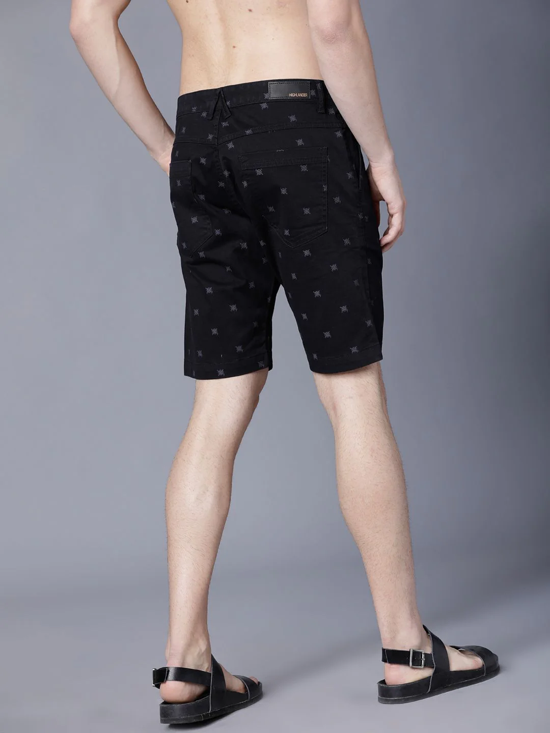 HIGHLANDER Men Black Printed Slim Fit Regular Shorts - Image 5