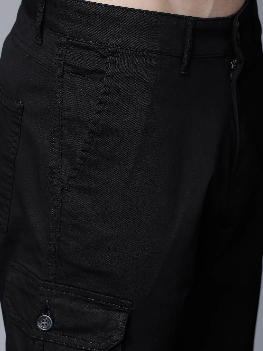 HIGHLANDER Men Black Slim Fit Solid Cargos - Image 5