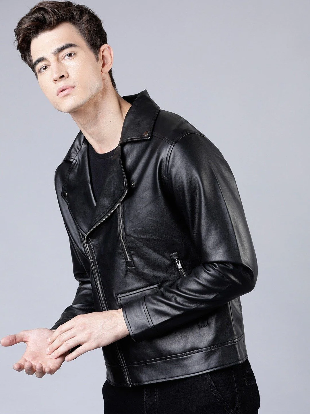 HIGHLANDER Men Black Solid Leather Jacket - Image 3