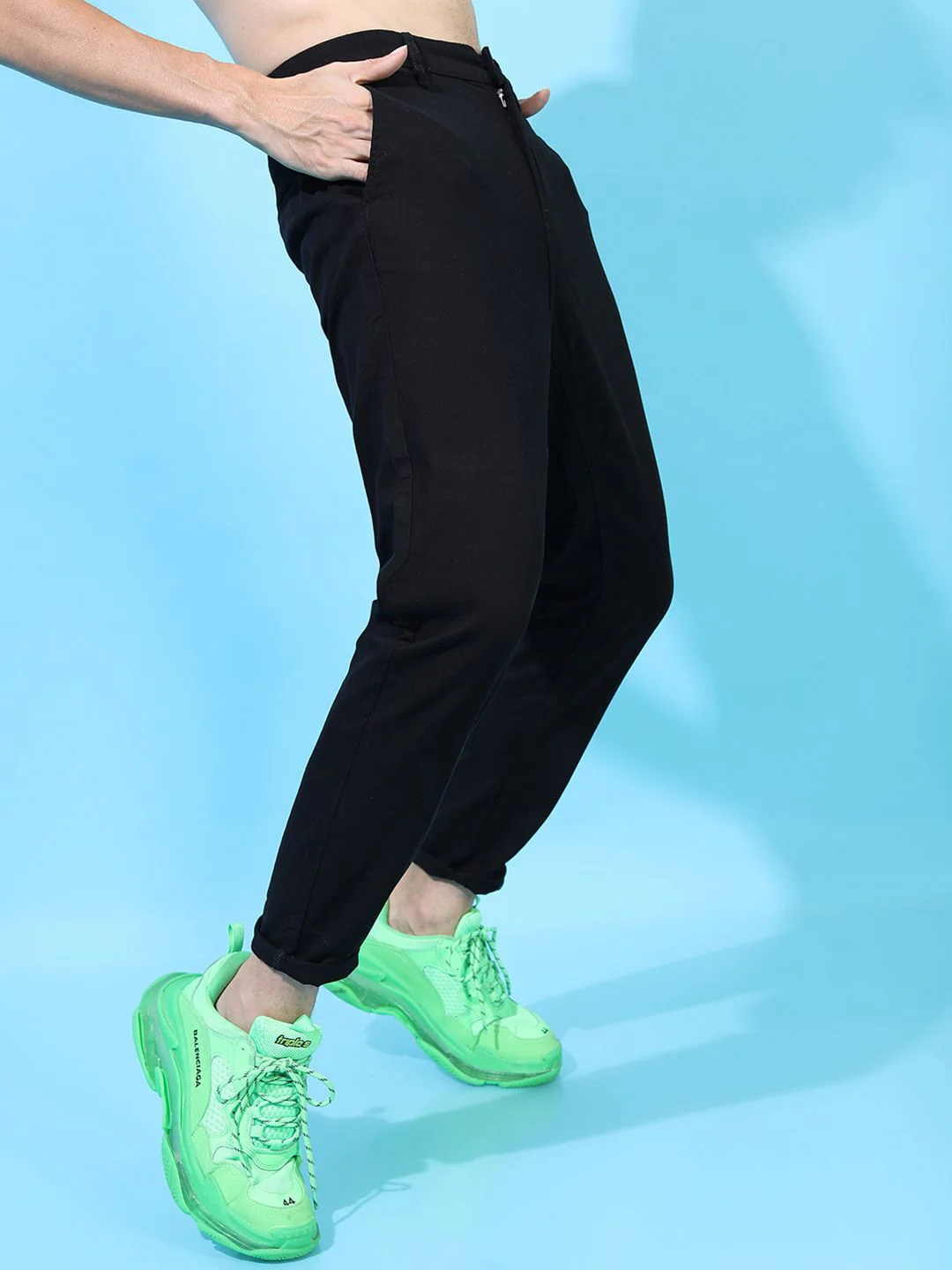 HIGHLANDER Men Black Tapered Fit Chinos - Image 6
