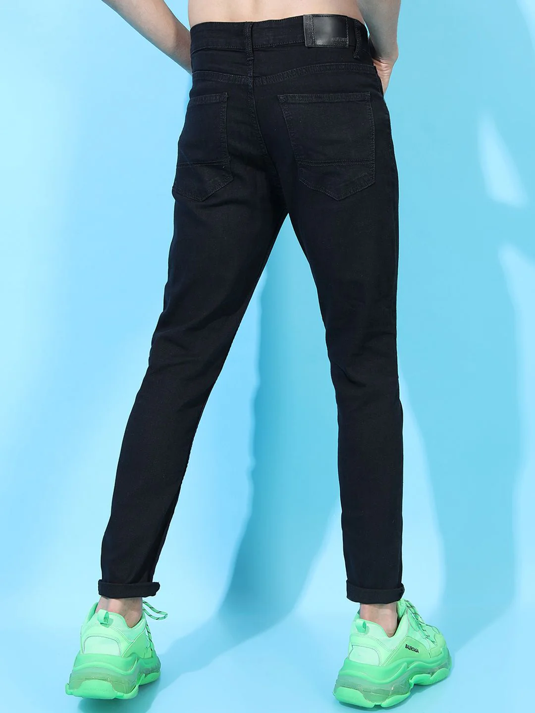 HIGHLANDER Men Black Tapered Fit Mid-Rise Clean Look Stretchable Jeans - Image 3