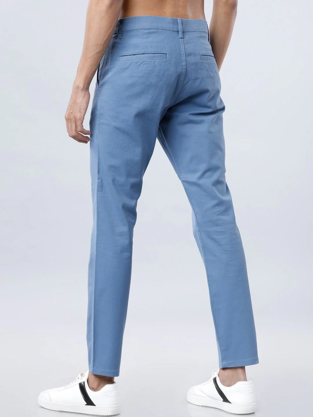 HIGHLANDER Men Blue Slim Fit Solid Chinos - Image 5