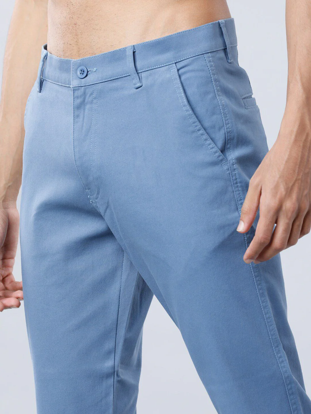 HIGHLANDER Men Blue Slim Fit Solid Chinos - Image 6