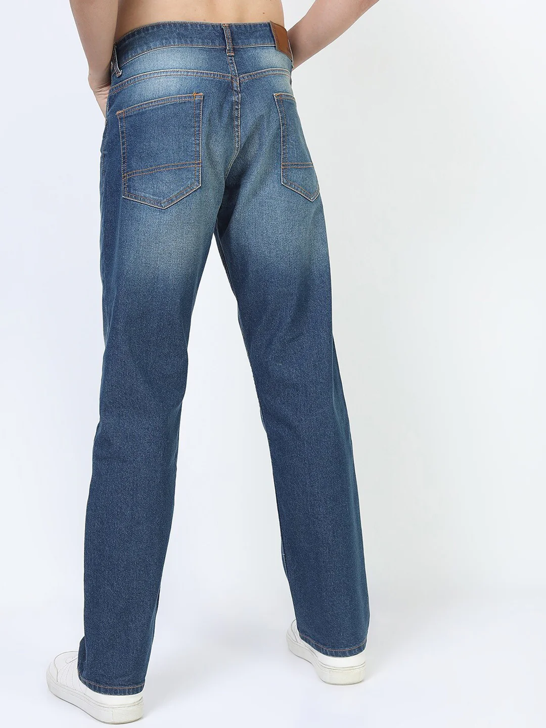 HIGHLANDER Men Blue Straight Fit Light Fade Stretchable Jeans - Image 5