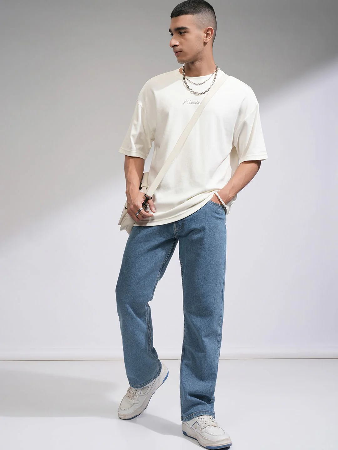 HIGHLANDER Men Bootcut Mid-Rise Clean Look Stretchable Jeans - Image 4