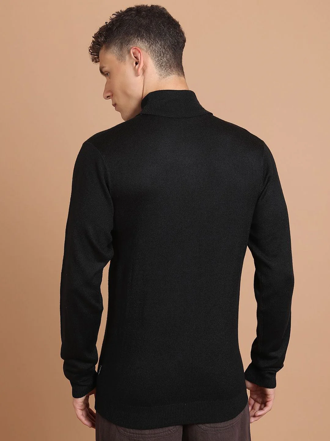 HIGHLANDER Men Cable Knit Pullover - Image 4
