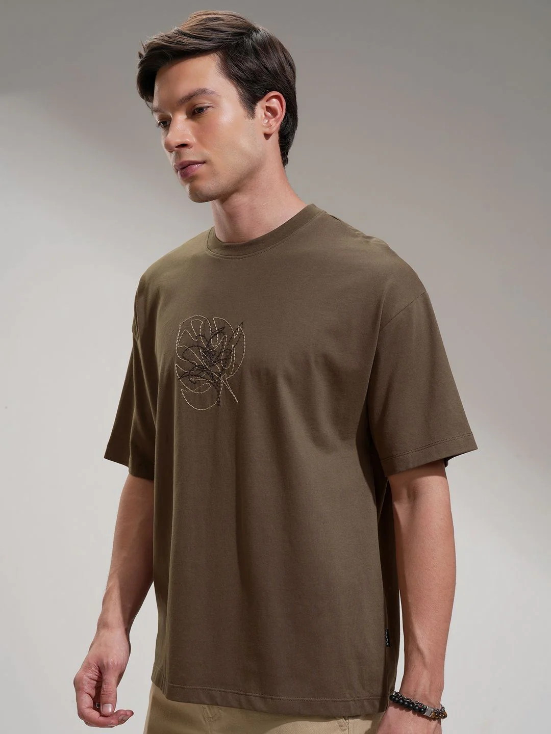 HIGHLANDER Men Drop-Shoulder Sleeves T-shirt - Image 3