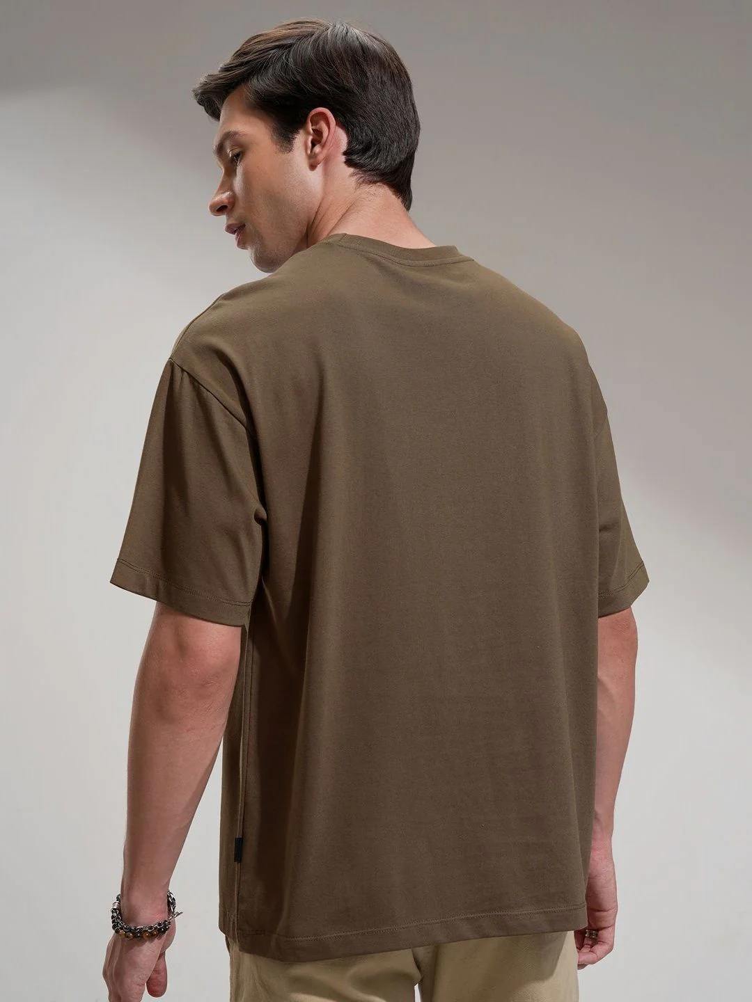 HIGHLANDER Men Drop-Shoulder Sleeves T-shirt - Image 4