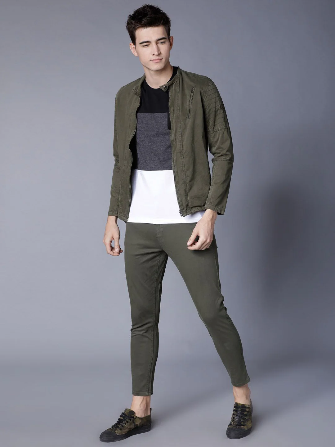 HIGHLANDER Men Olive Green Tapered Fit Chinos - Image 4
