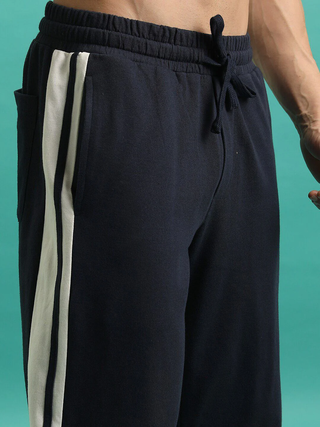 HIGHLANDER Men Relaxed-Fit Track Pants - Image 6