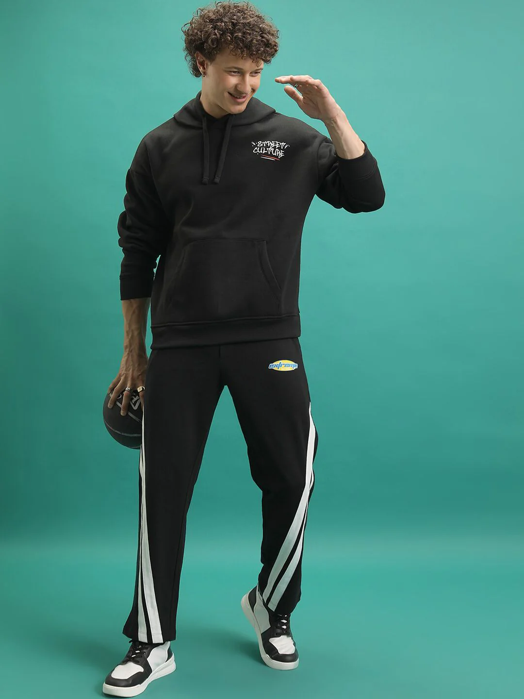 HIGHLANDER Men Relaxed-Fit Track Pants - Image 4