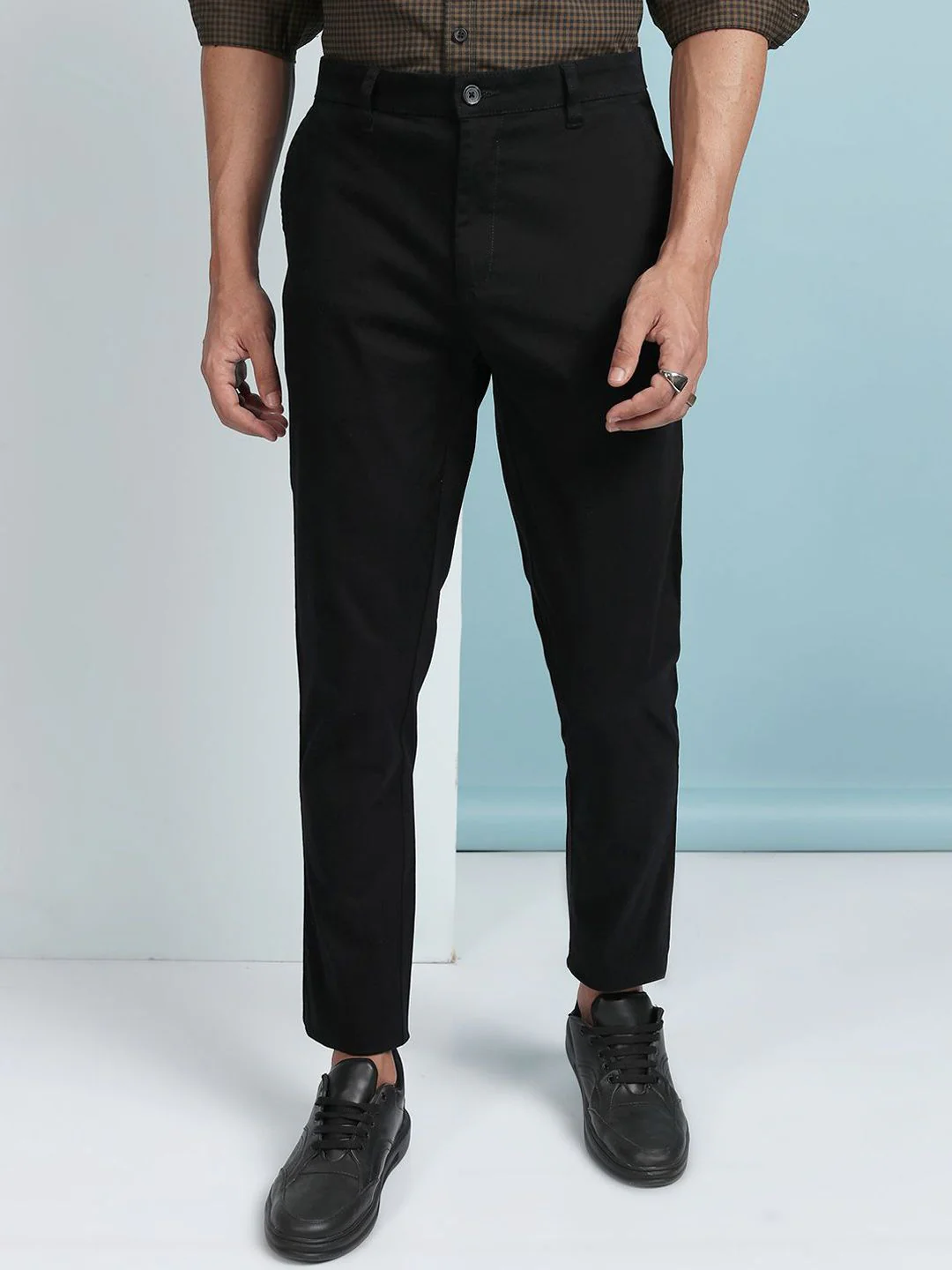 HIGHLANDER Men Soft Feel Twill Chino Trousers