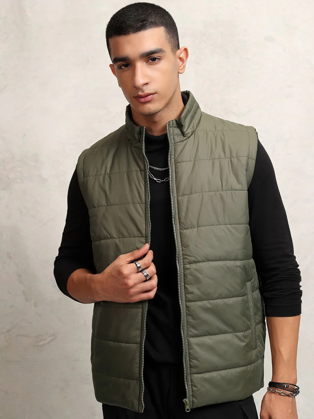 HIGHLANDER Men Solid Crop Mandarin Collar Quilted Jacket