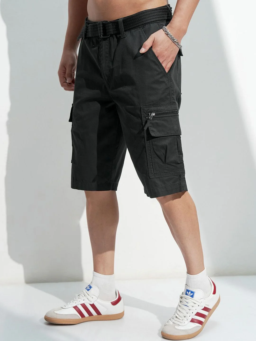 Highlander Men Solid Regular Fit Cargo Shorts - Image 3