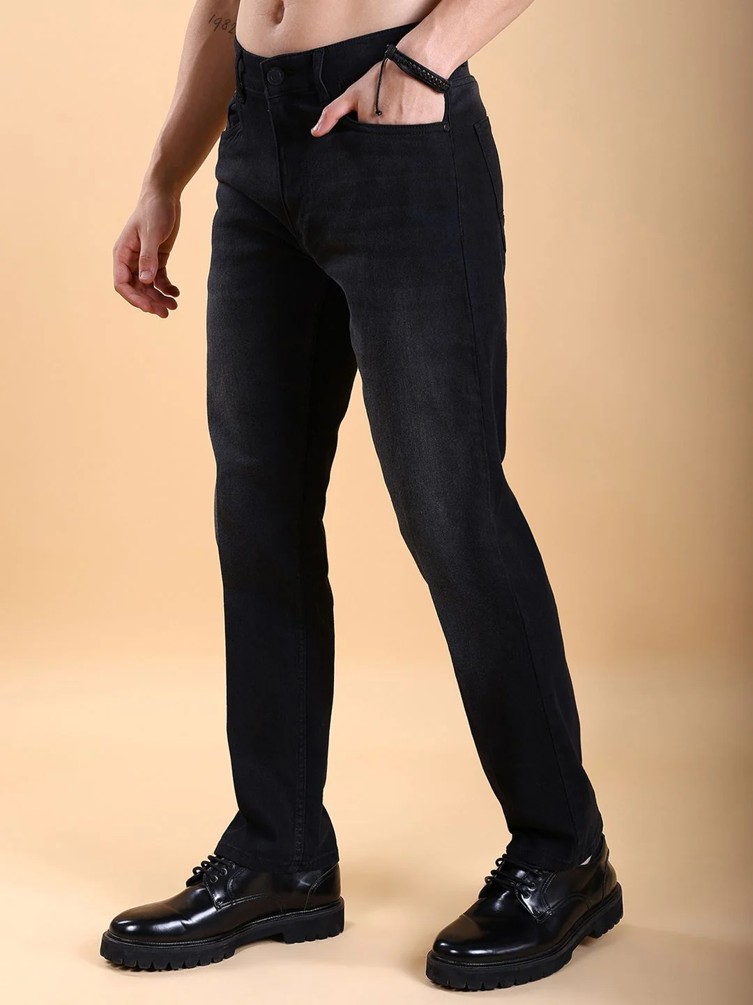 HIGHLANDER Men Straight Fit Clean Look Stretchable Jeans - Image 3