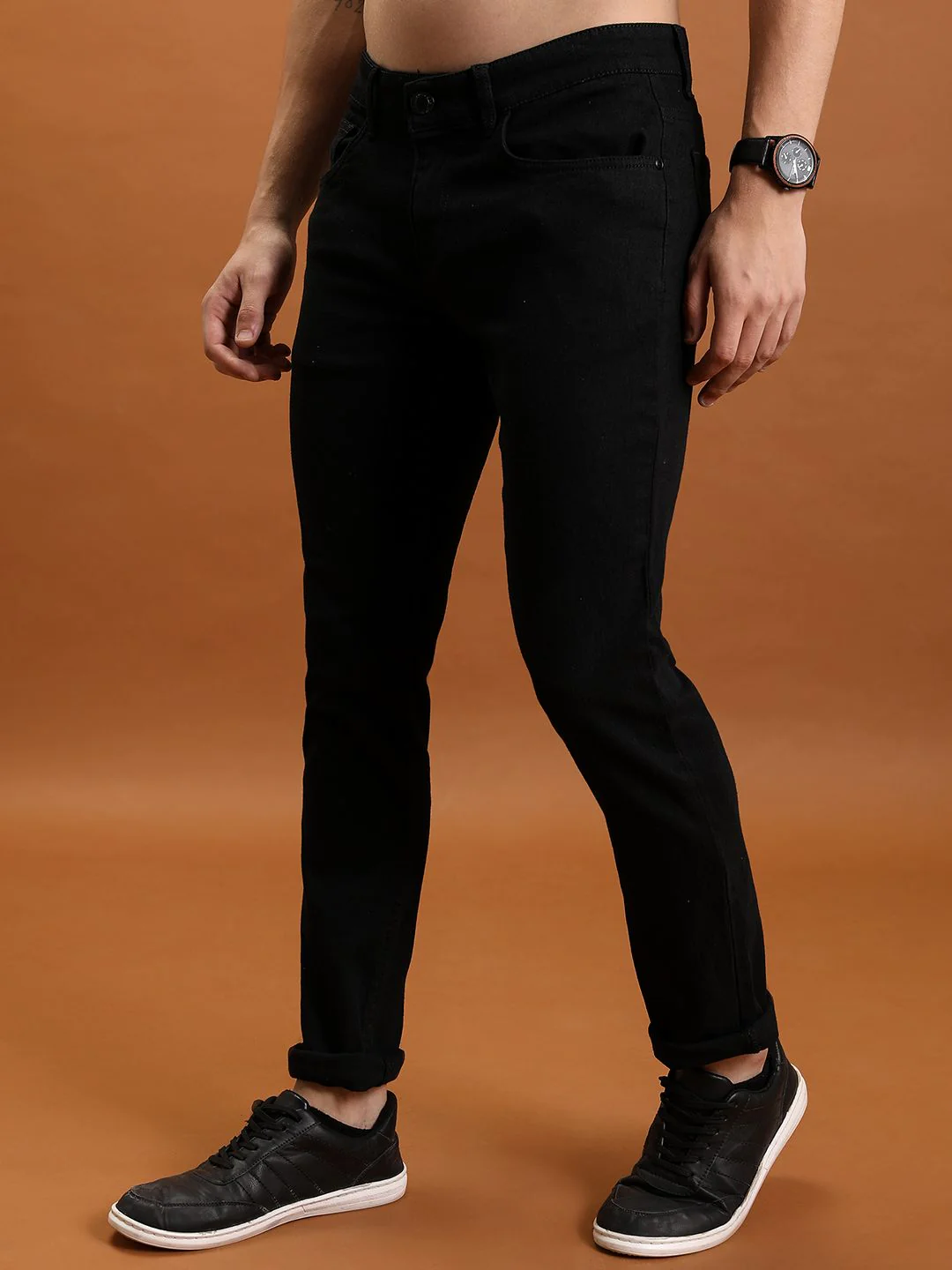 HIGHLANDER Men Straight Fit Mid-Rise Clean Look Stretchable Jeans - Image 3