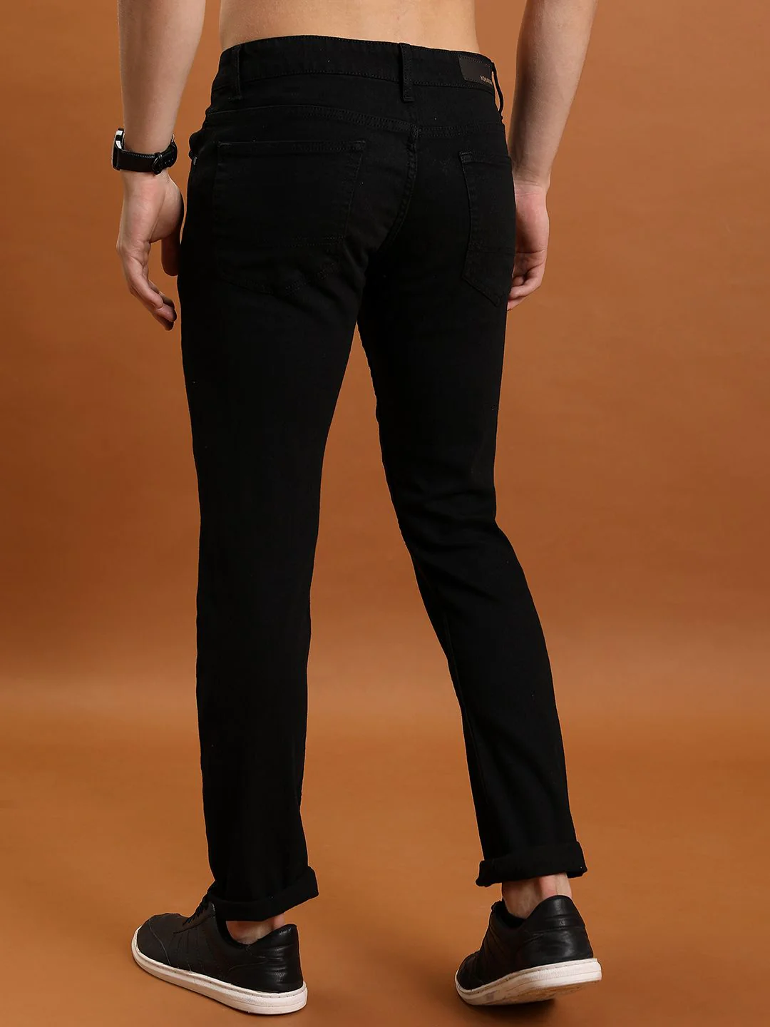 HIGHLANDER Men Straight Fit Mid-Rise Clean Look Stretchable Jeans - Image 5
