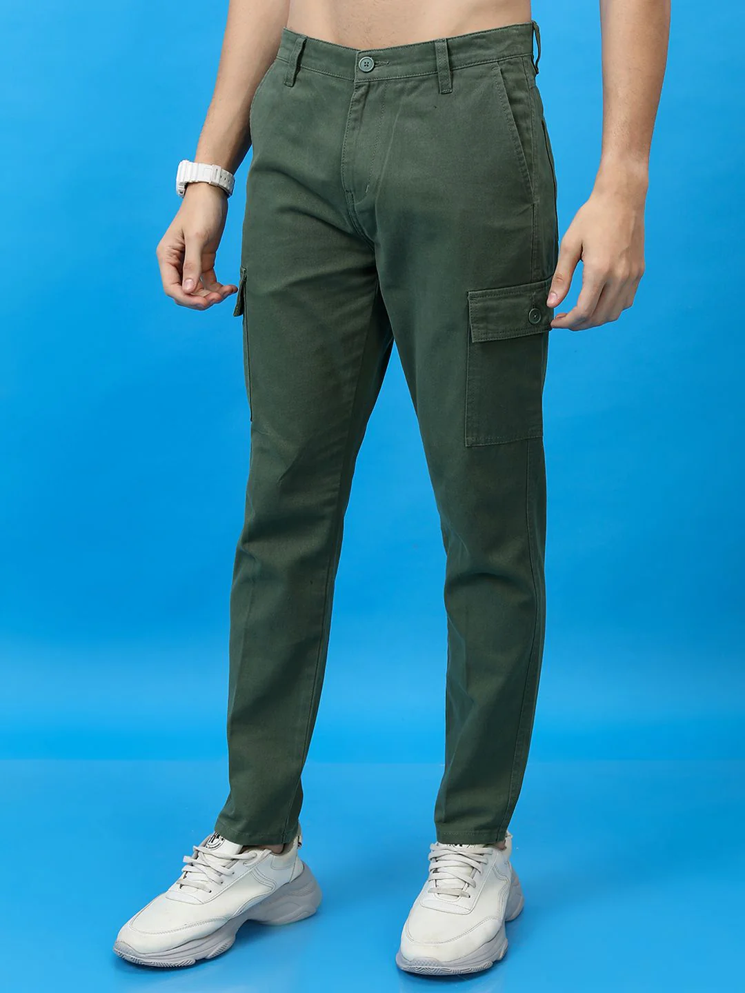 HIGHLANDER Men Tapered Fit Cargo Trousers - Image 3
